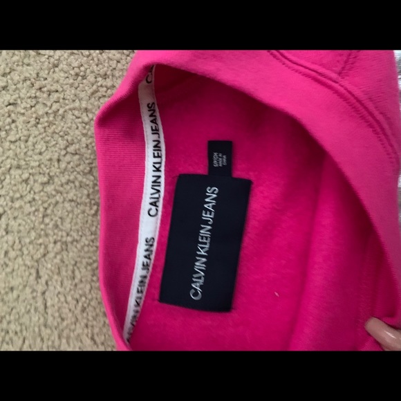Calvin Klein sweater (dark pink) - Picture 3 of 4